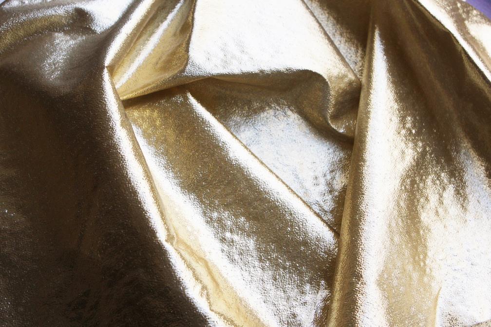 Tissue Lamé in Gold1