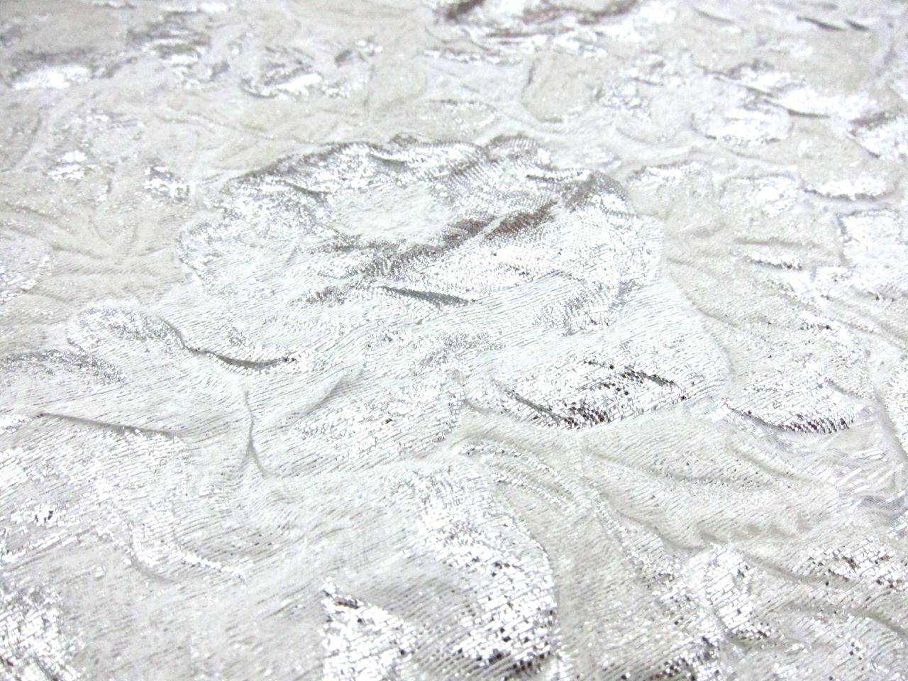 Silk Blend Metallic Cloqué2