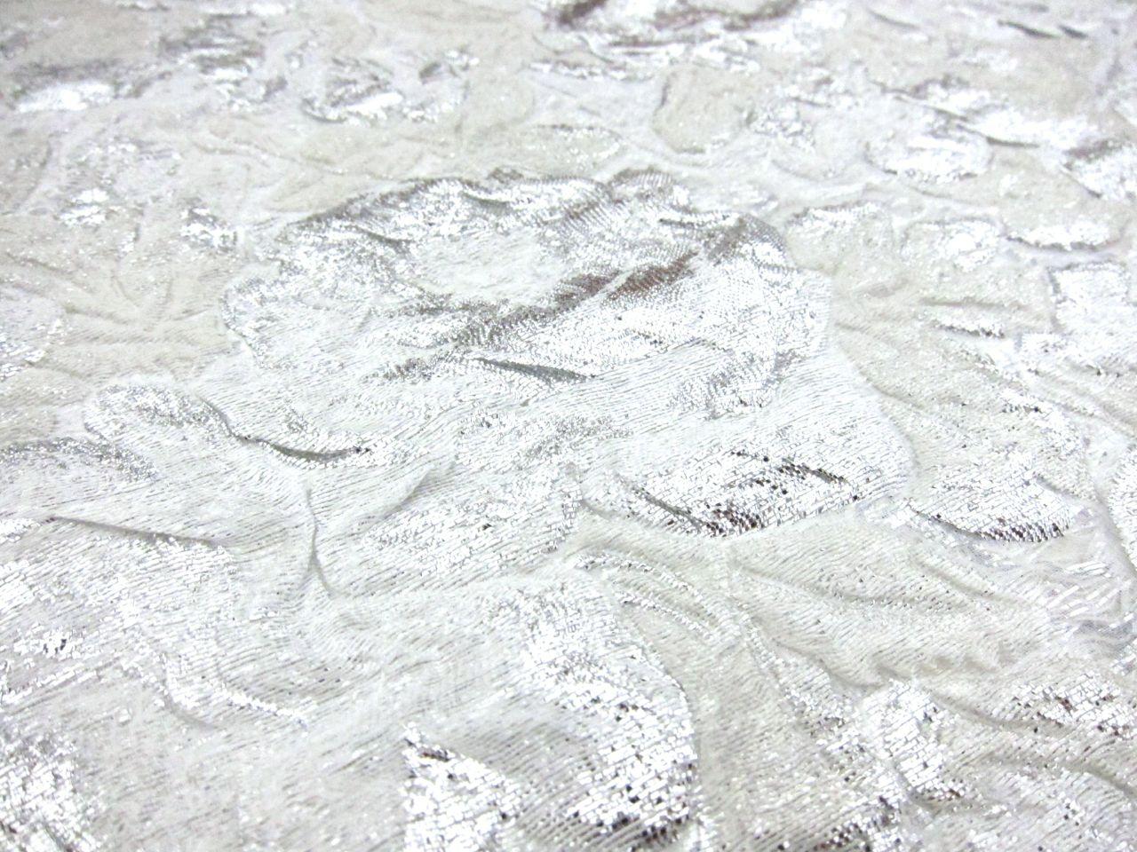 Silk Blend Metallic Cloqué2