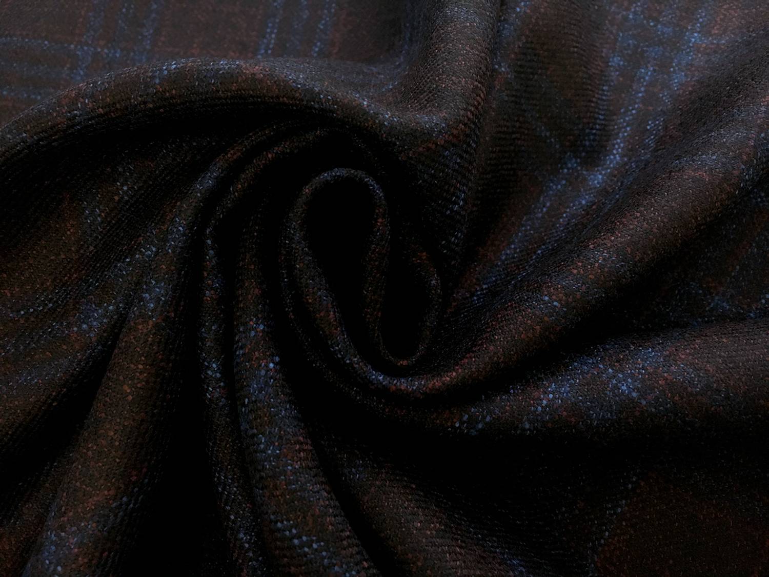 Italian Virgin Wool Bamboo Plaid Suiting1