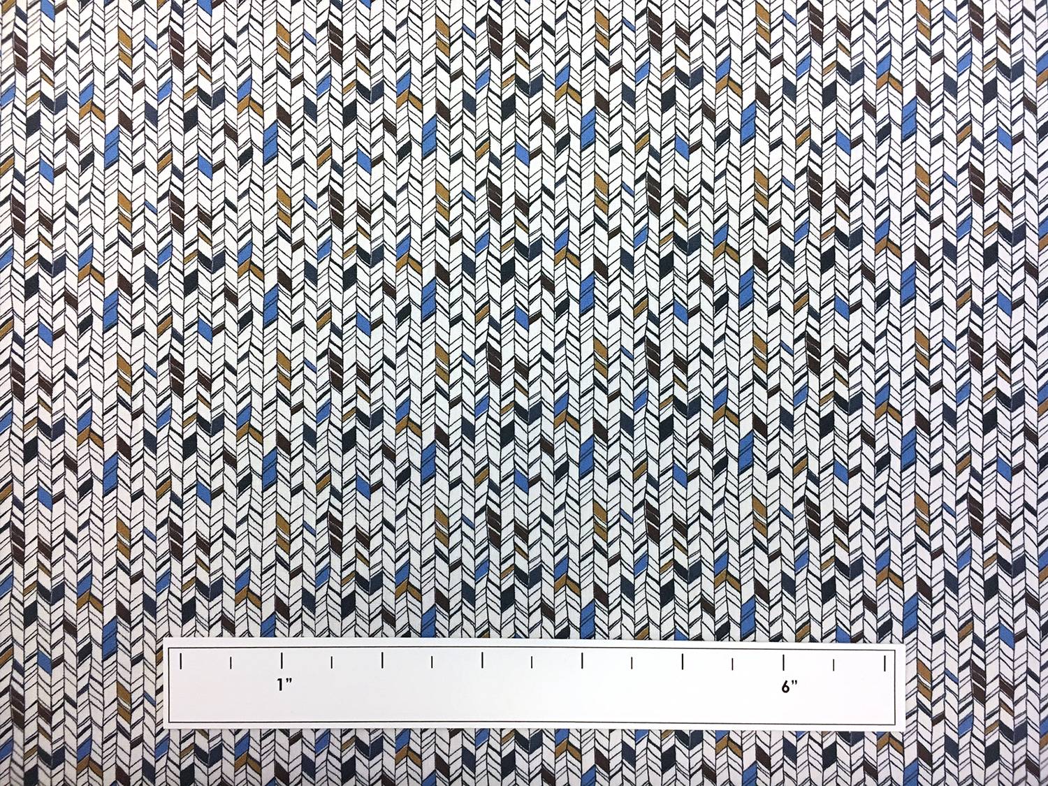 Cotton Broadcloth With Small Geometric Print2