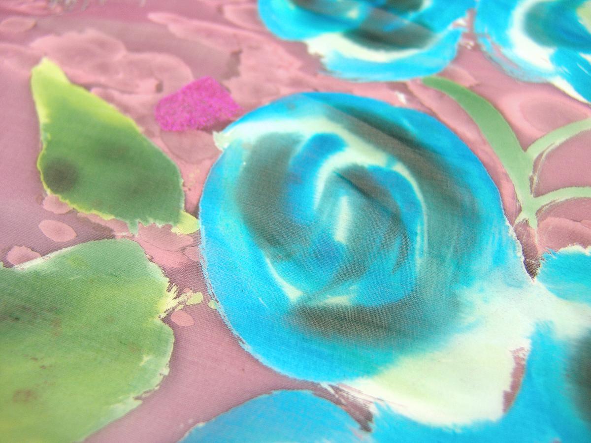 Printed Metallic Silk Chiffon1