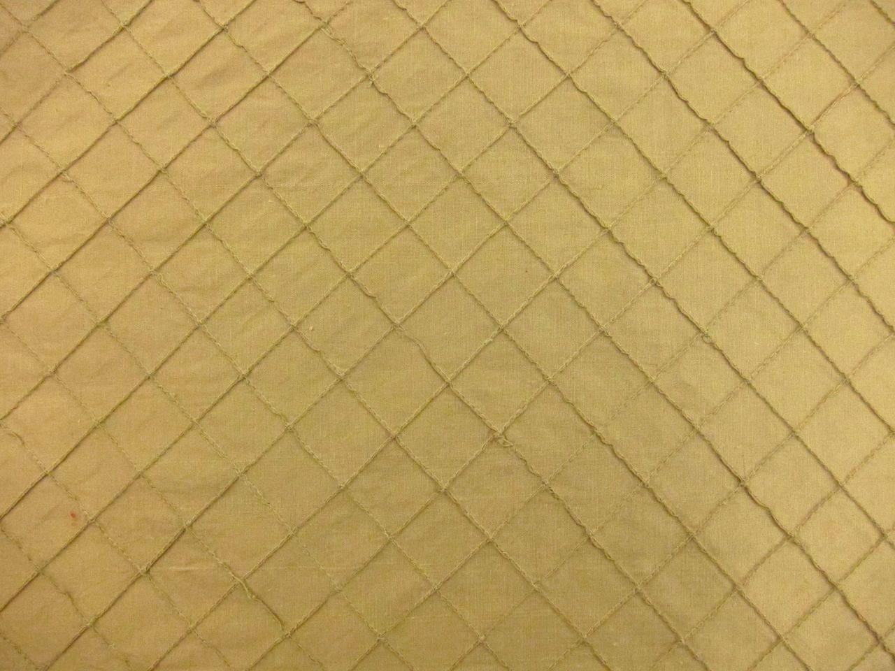Tucked Silk Shantung0