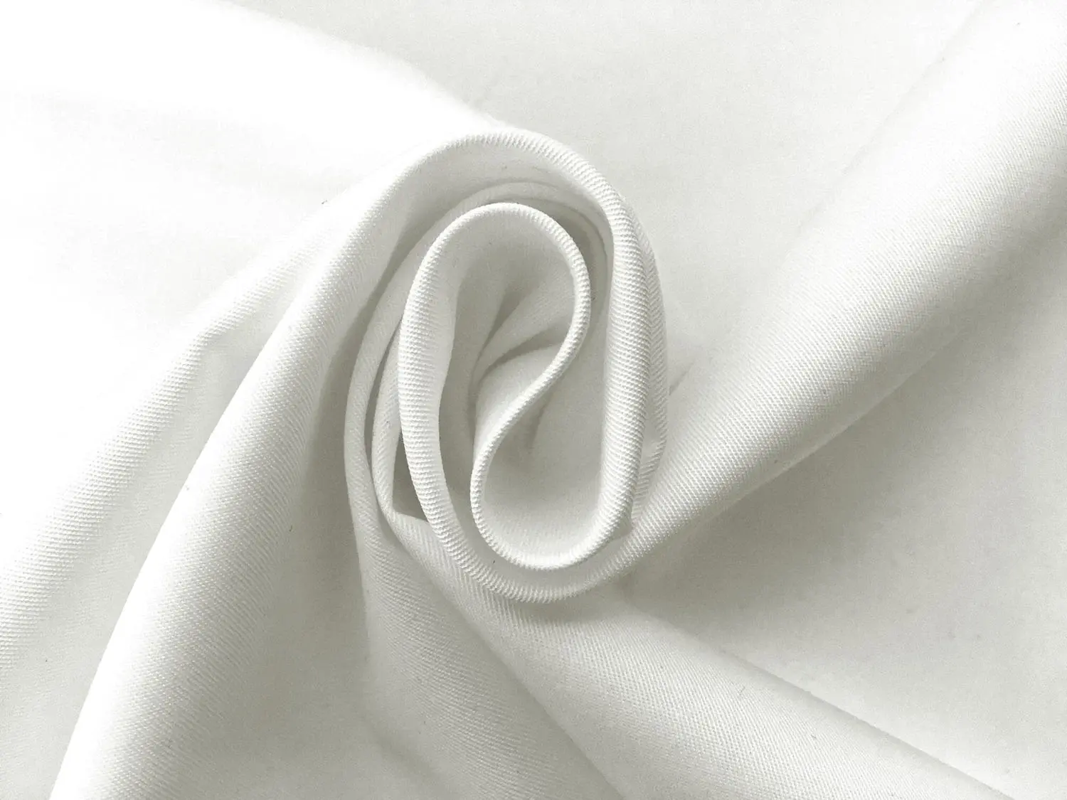 Combed Cotton Fineline Twill in White1