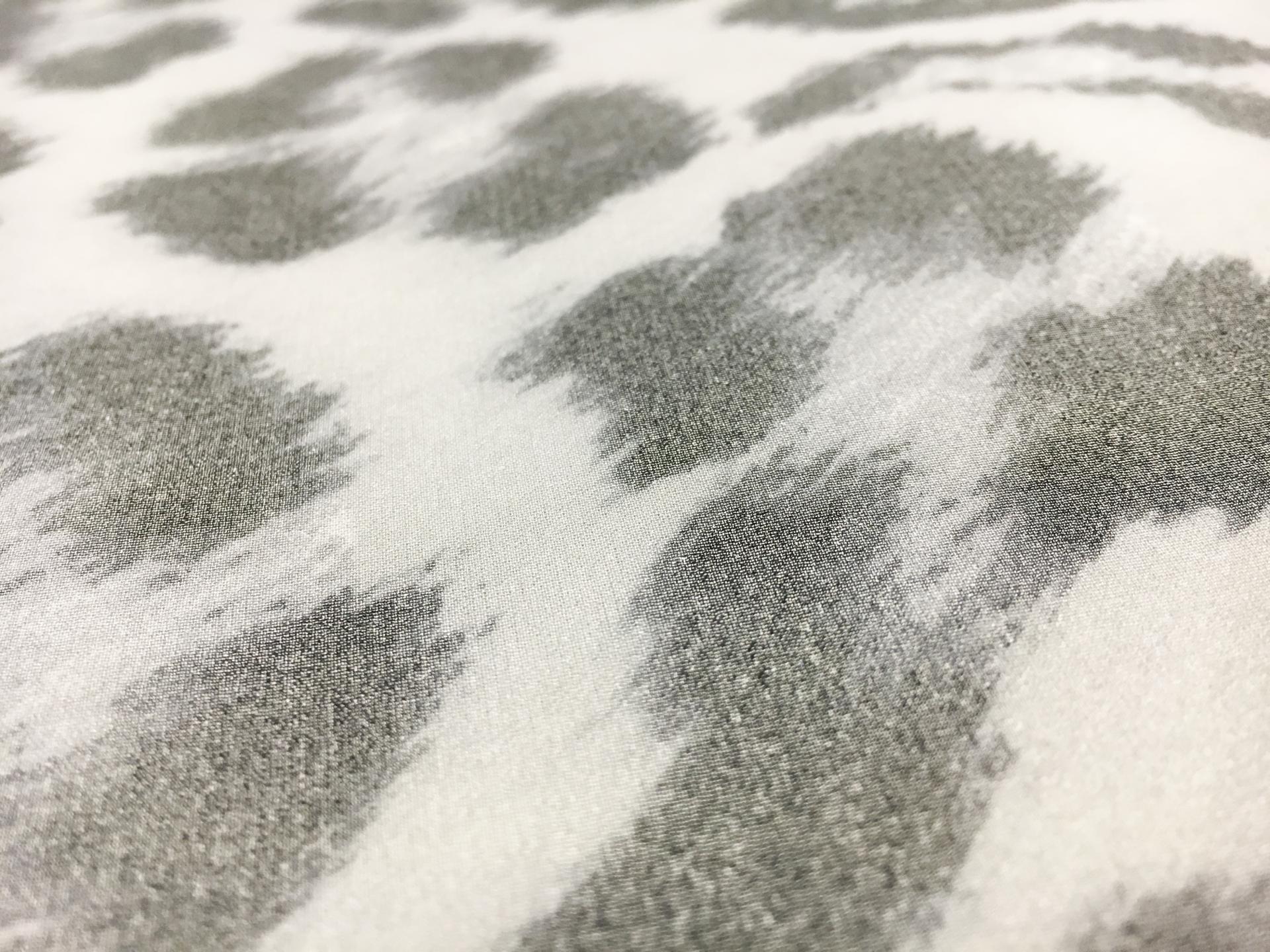 Leopard Printed Metallic Silk Chiffon2