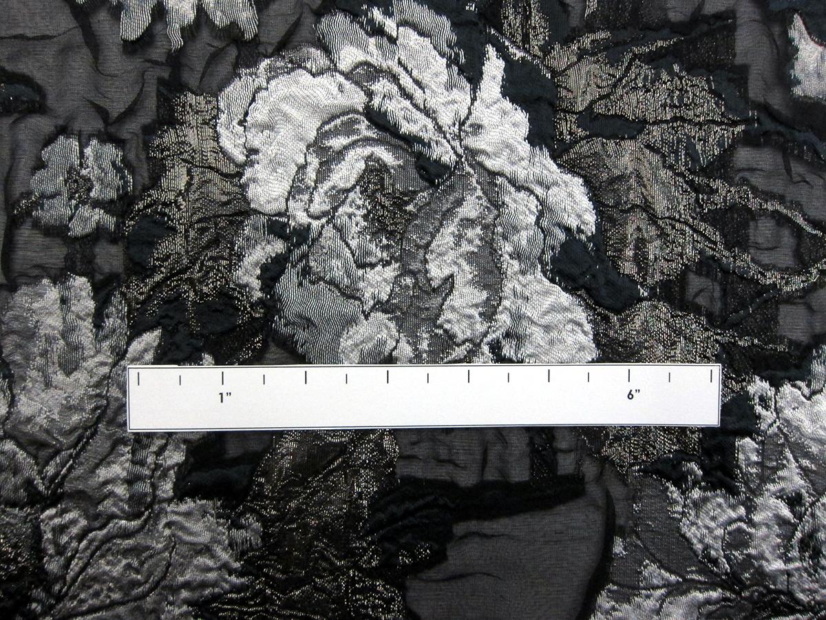 Silk Blend Metallic Fil Coupé Cloqué2