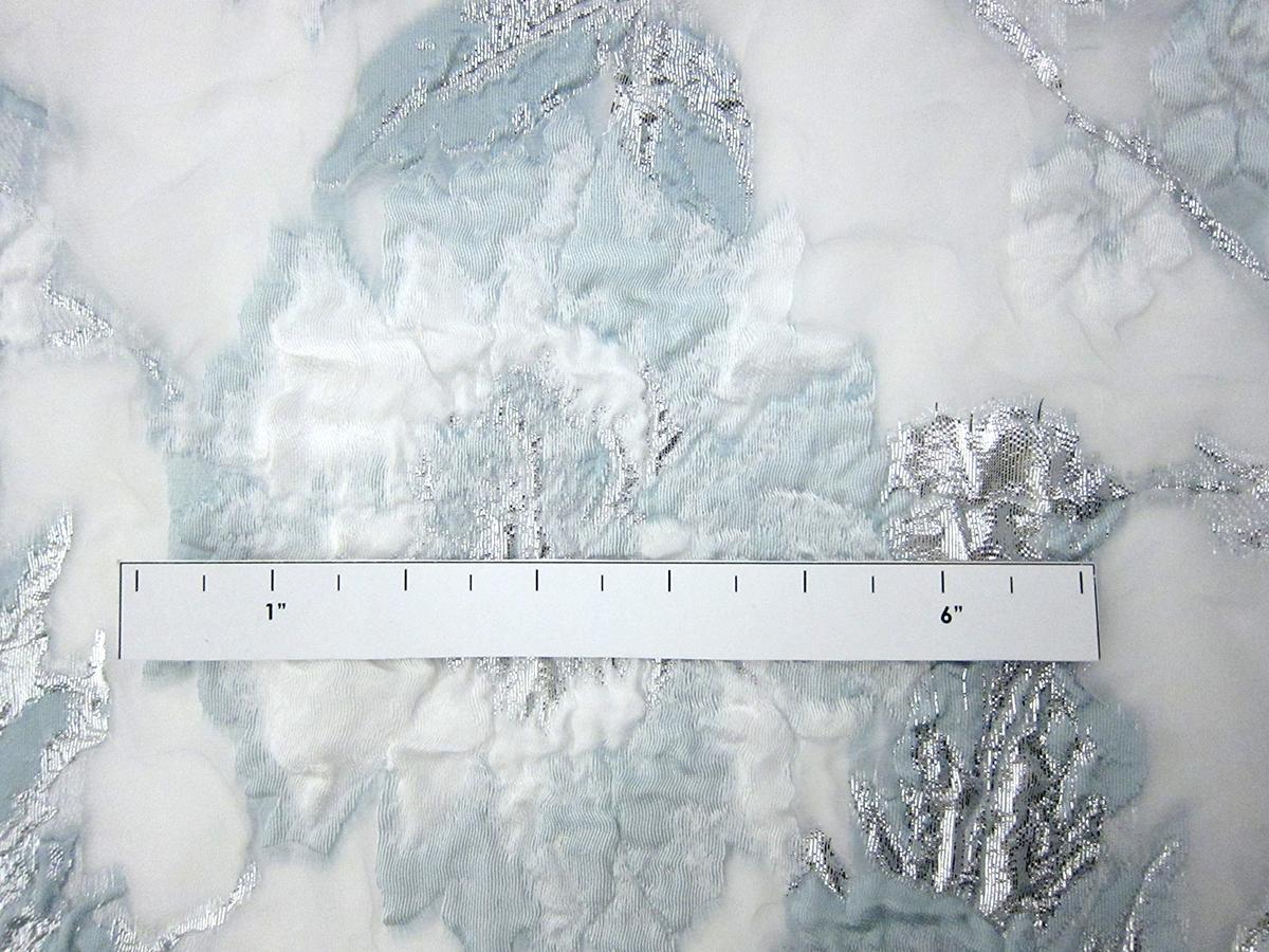 Silk Blend Metallic Fil Coupé Cloqué2